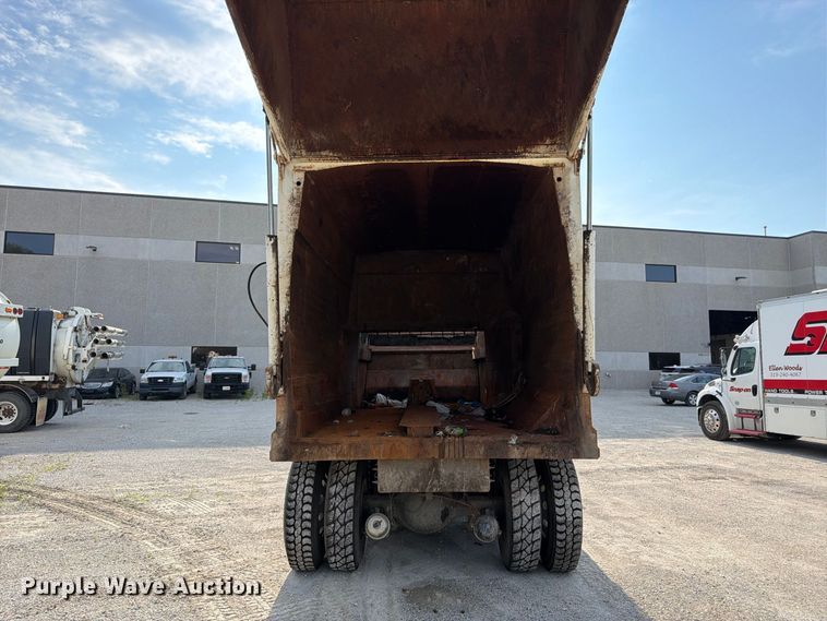 image for item FK3348 2009 Autocar Xpeditor refuse truck