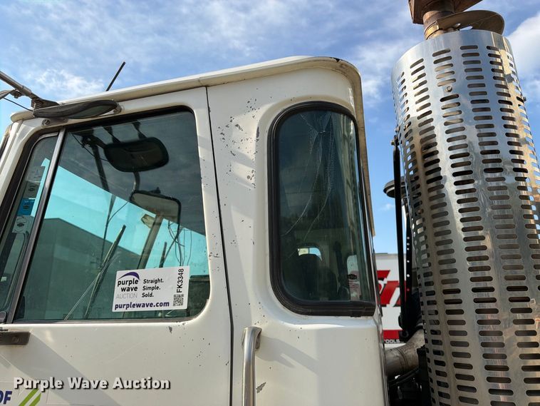 image for item FK3348 2009 Autocar Xpeditor refuse truck
