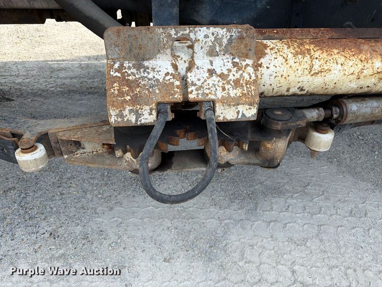 image for item FK3348 2009 Autocar Xpeditor refuse truck
