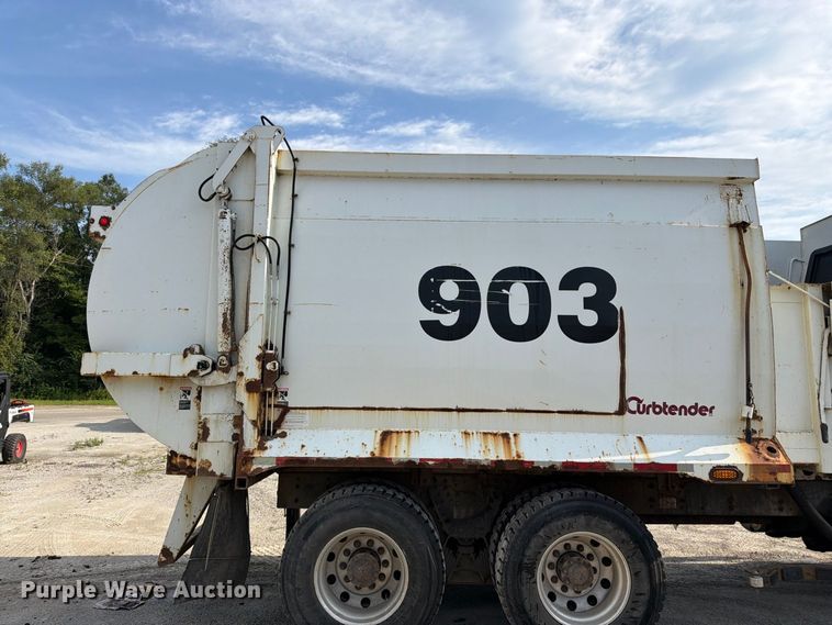 image for item FK3348 2009 Autocar Xpeditor refuse truck