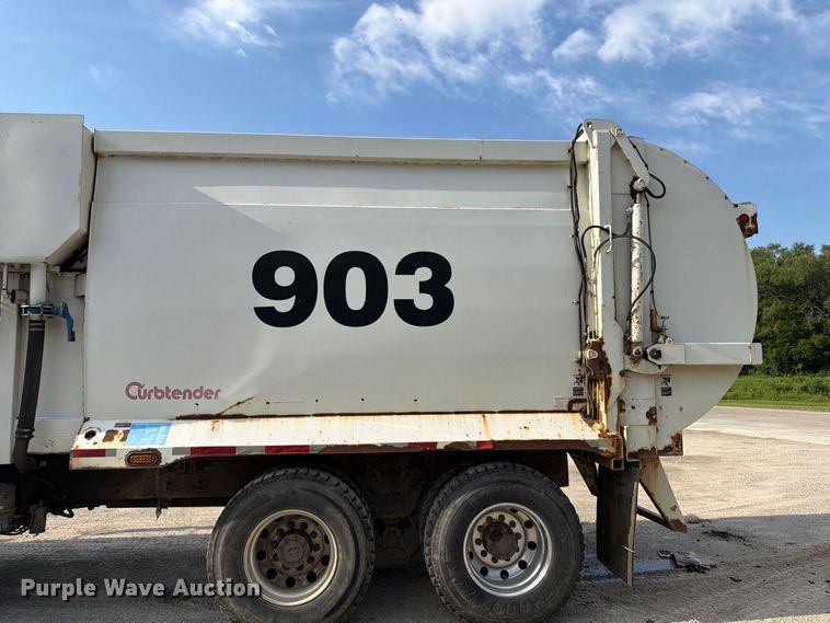 image for item FK3348 2009 Autocar Xpeditor refuse truck