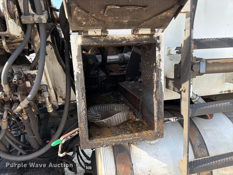 image for item FK3348 2009 Autocar Xpeditor refuse truck