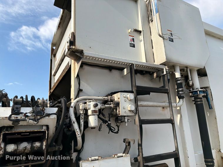 image for item FK3348 2009 Autocar Xpeditor refuse truck
