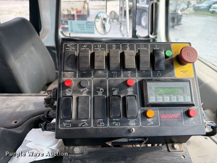 image for item FK3348 2009 Autocar Xpeditor refuse truck