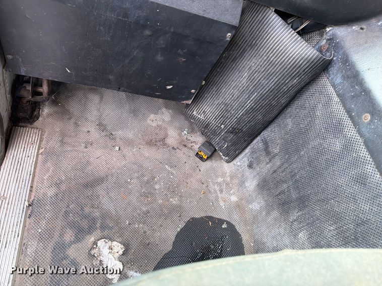 image for item FK3348 2009 Autocar Xpeditor refuse truck