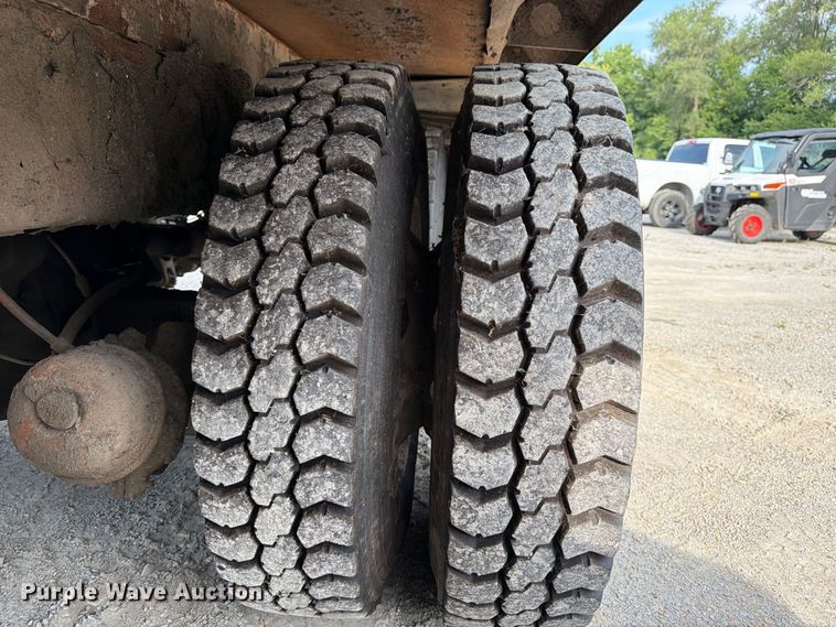 image for item FK3348 2009 Autocar Xpeditor refuse truck
