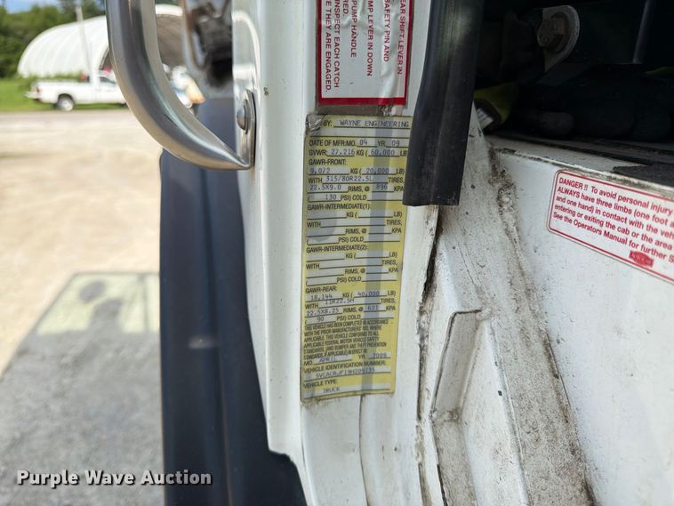 image for item FK3348 2009 Autocar Xpeditor refuse truck