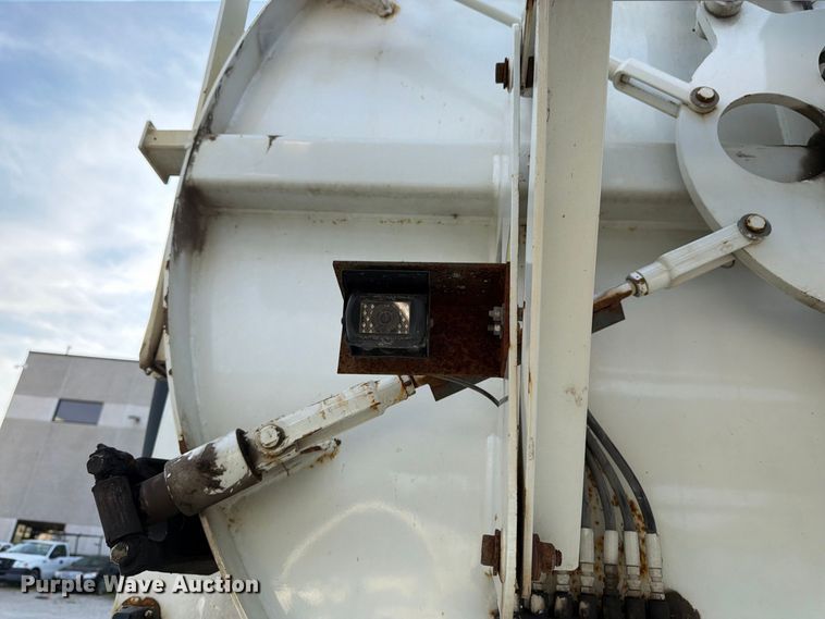 image for item FK3350 2009 Sterling L7500 sewer jetter truck