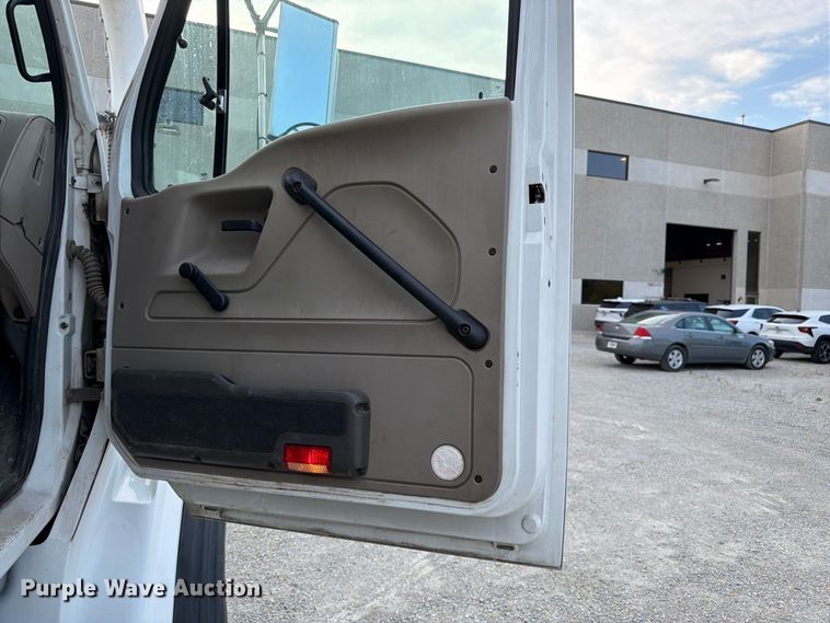 image for item FK3350 2009 Sterling L7500 sewer jetter truck