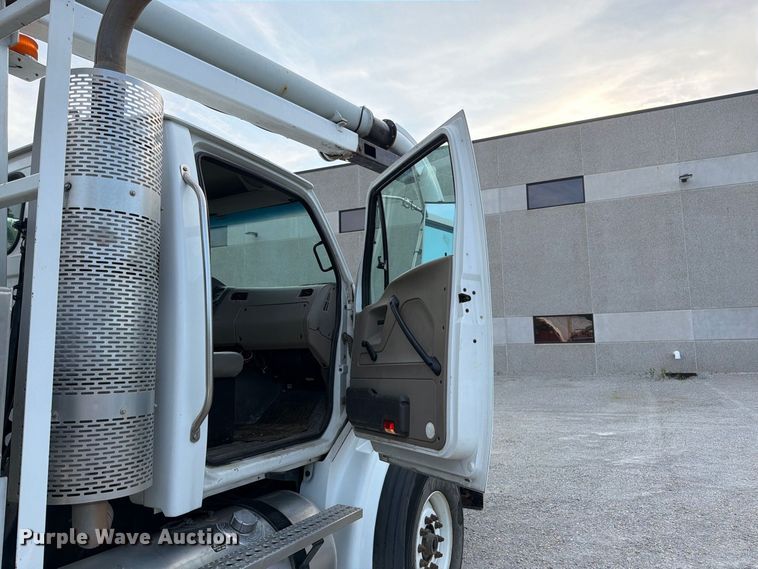 image for item FK3350 2009 Sterling L7500 sewer jetter truck