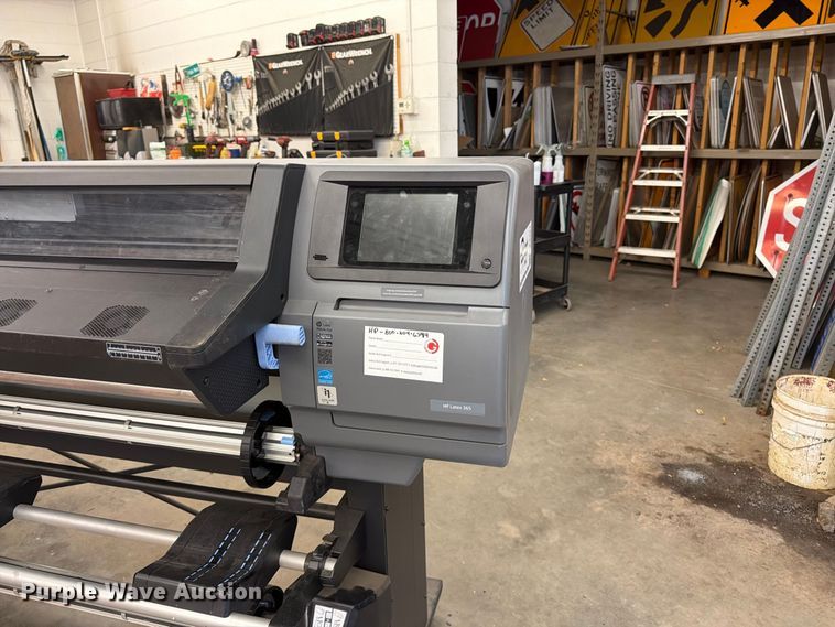 image for item FK3351 HP V8L39A large format printer