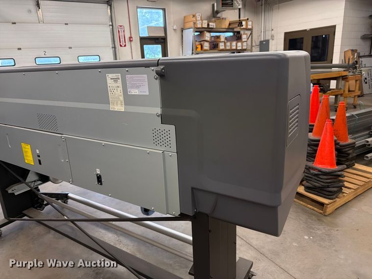 image for item FK3351 HP V8L39A large format printer