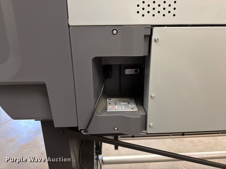 image for item FK3351 HP V8L39A large format printer