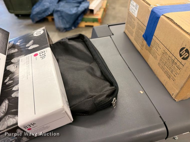image for item FK3351 HP V8L39A large format printer