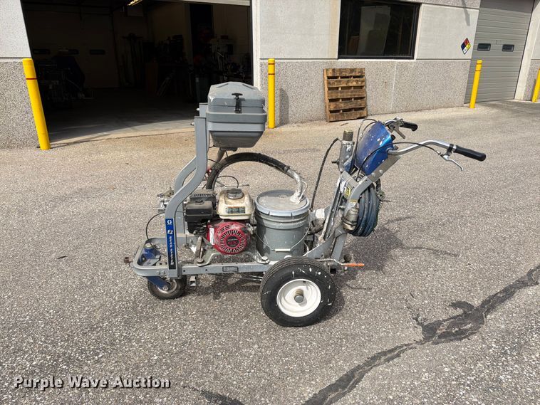 image for item FK3352 Graco LineLazer 3900 paint striper