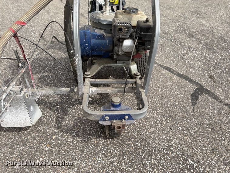 image for item FK3352 Graco LineLazer 3900 paint striper