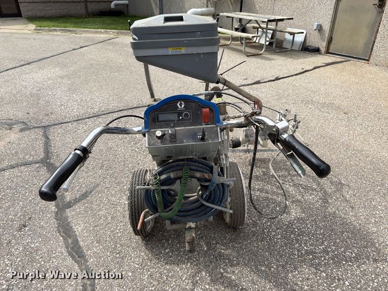 image for item FK3352 Graco LineLazer 3900 paint striper