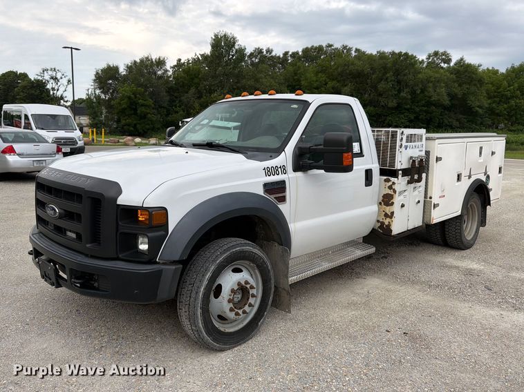 2008 Ford F550 utility / service truck
