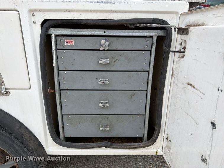 image for item FK3353 2008 Ford F550 utility / service truck