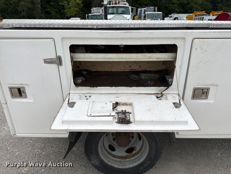 image for item FK3353 2008 Ford F550 utility / service truck