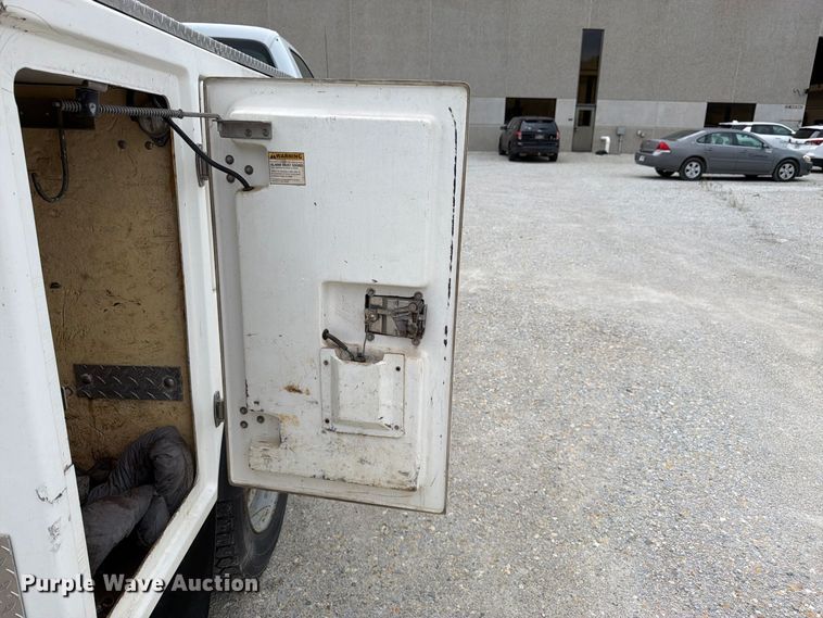 image for item FK3353 2008 Ford F550 utility / service truck