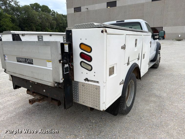 image for item FK3353 2008 Ford F550 utility / service truck