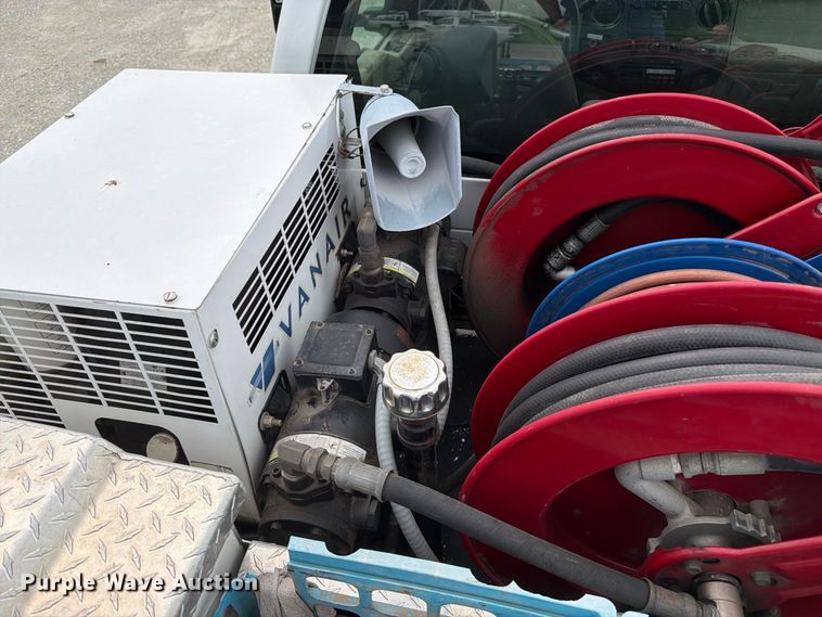 image for item FK3353 2008 Ford F550 utility / service truck