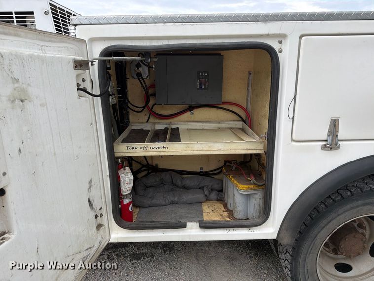 image for item FK3353 2008 Ford F550 utility / service truck