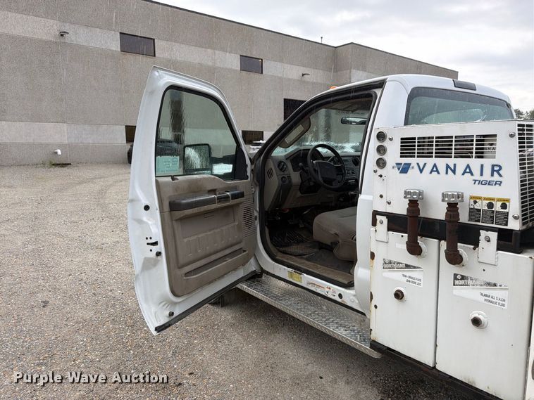 image for item FK3353 2008 Ford F550 utility / service truck