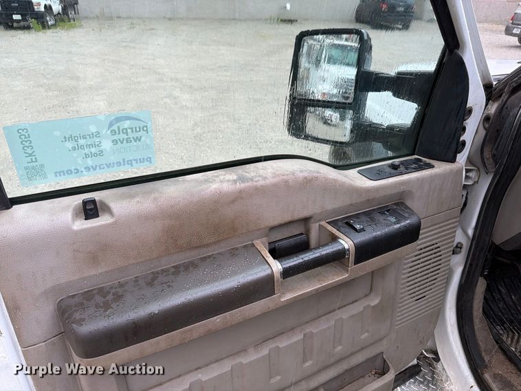 image for item FK3353 2008 Ford F550 utility / service truck