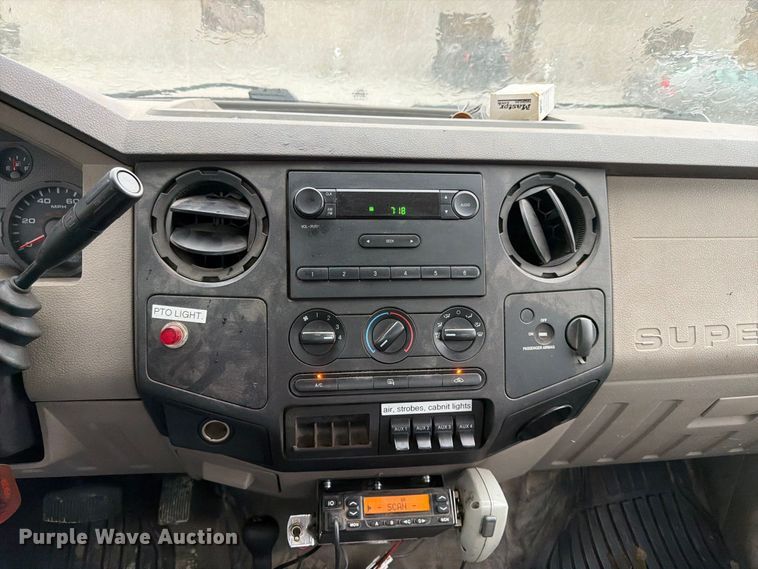 image for item FK3353 2008 Ford F550 utility / service truck