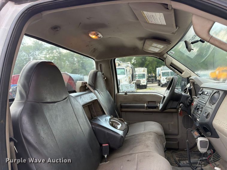 image for item FK3353 2008 Ford F550 utility / service truck