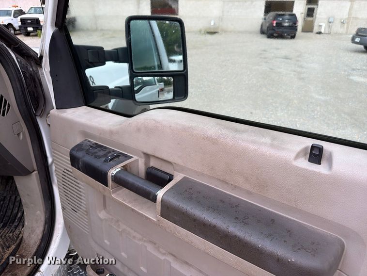 image for item FK3353 2008 Ford F550 utility / service truck