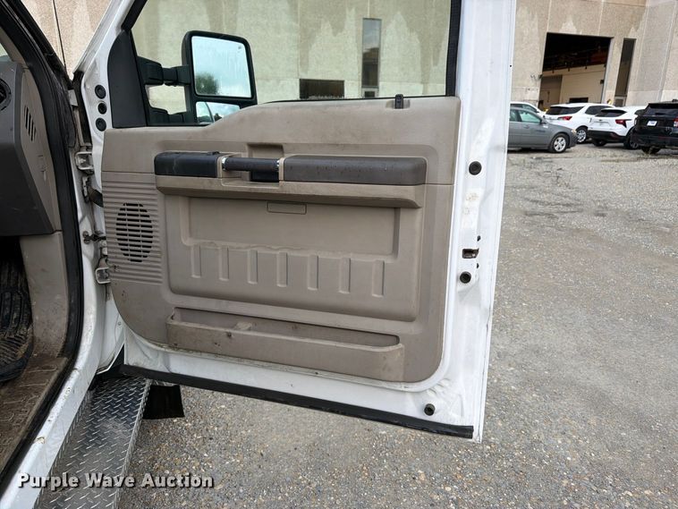 image for item FK3353 2008 Ford F550 utility / service truck
