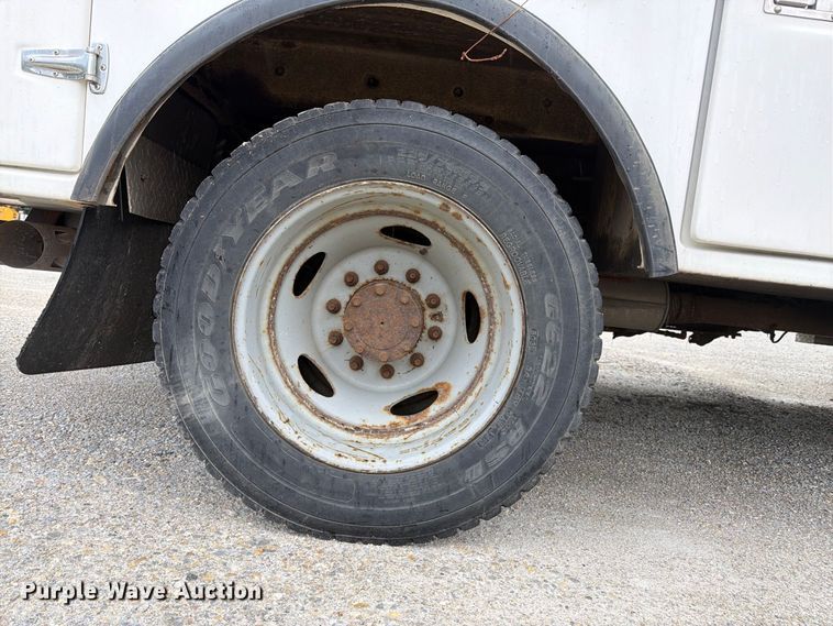 image for item FK3353 2008 Ford F550 utility / service truck
