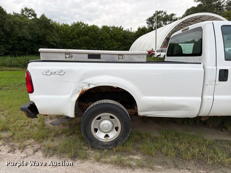 image for item FK3354 2010 Ford F250 Super Duty pickup truck