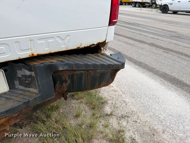 image for item FK3354 2010 Ford F250 Super Duty pickup truck