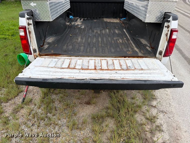 image for item FK3354 2010 Ford F250 Super Duty pickup truck