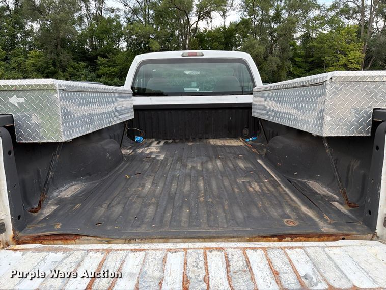 image for item FK3354 2010 Ford F250 Super Duty pickup truck