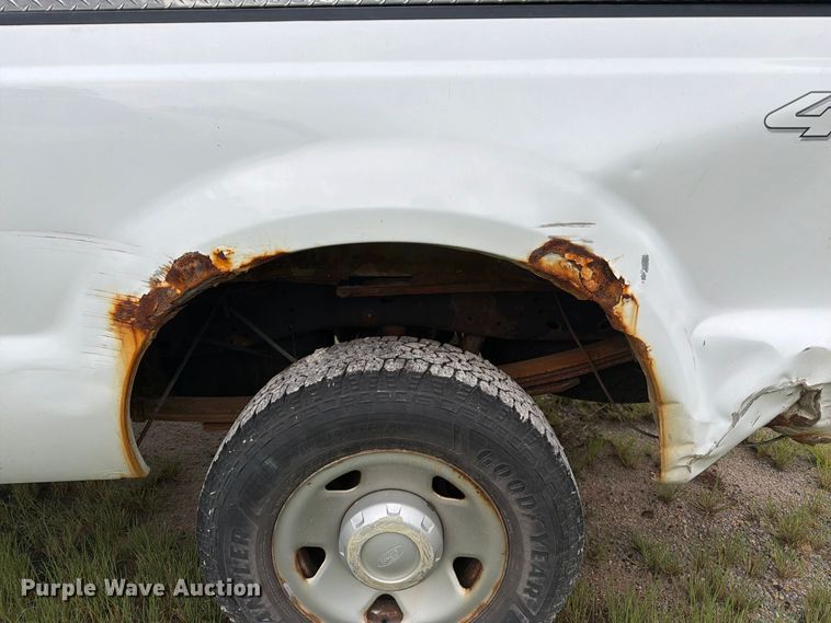 image for item FK3354 2010 Ford F250 Super Duty pickup truck