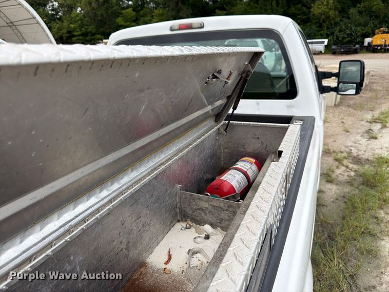 image for item FK3354 2010 Ford F250 Super Duty pickup truck