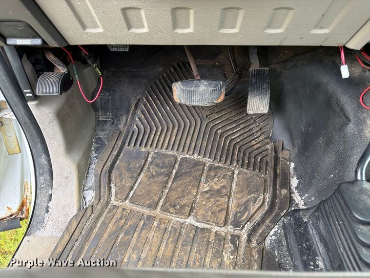 image for item FK3354 2010 Ford F250 Super Duty pickup truck