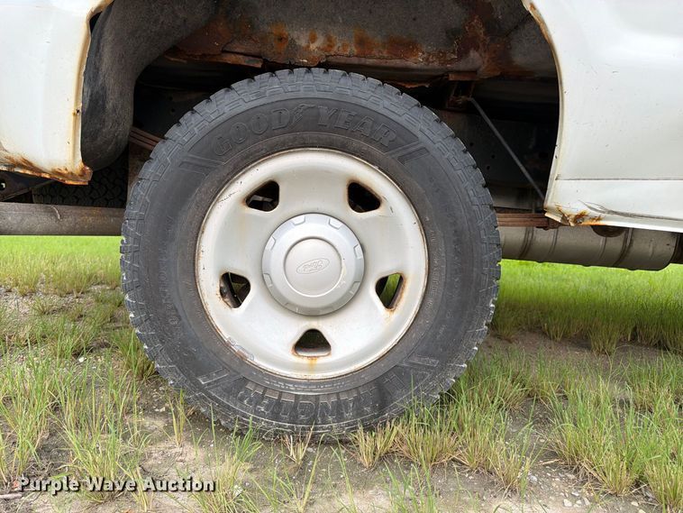 image for item FK3354 2010 Ford F250 Super Duty pickup truck
