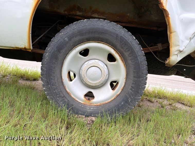image for item FK3354 2010 Ford F250 Super Duty pickup truck