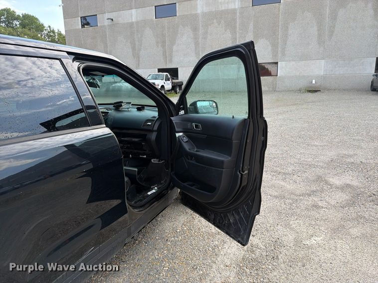 image for item FK3355 2017 Ford Explorer Police Interceptor SUV