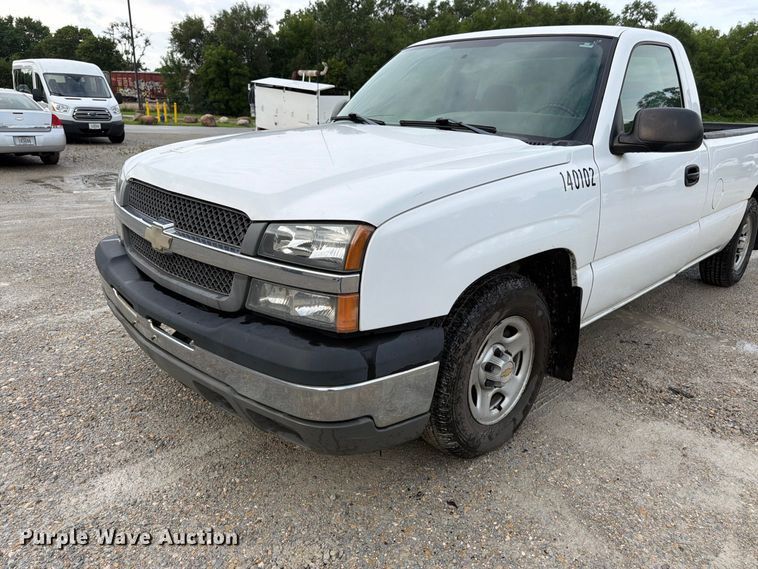image for item FK3356 2004 Chevrolet Silverado 1500 pickup truck