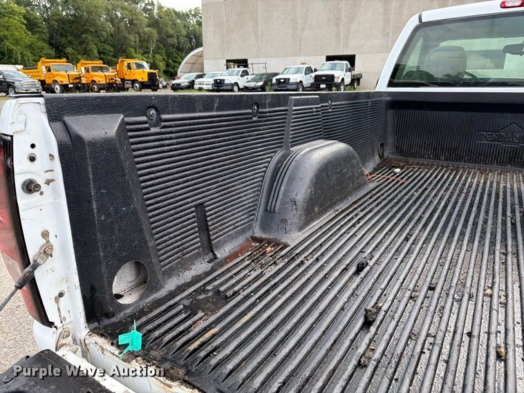 image for item FK3356 2004 Chevrolet Silverado 1500 pickup truck