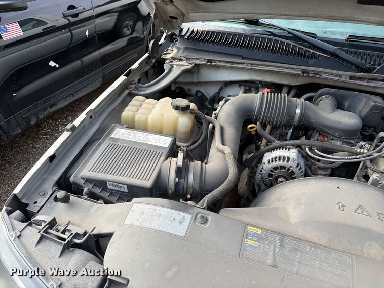 image for item FK3356 2004 Chevrolet Silverado 1500 pickup truck