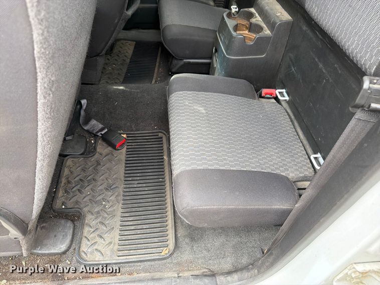 image for item FK3357 2011 Chevrolet Colorado Ext. Cab pickup truck
