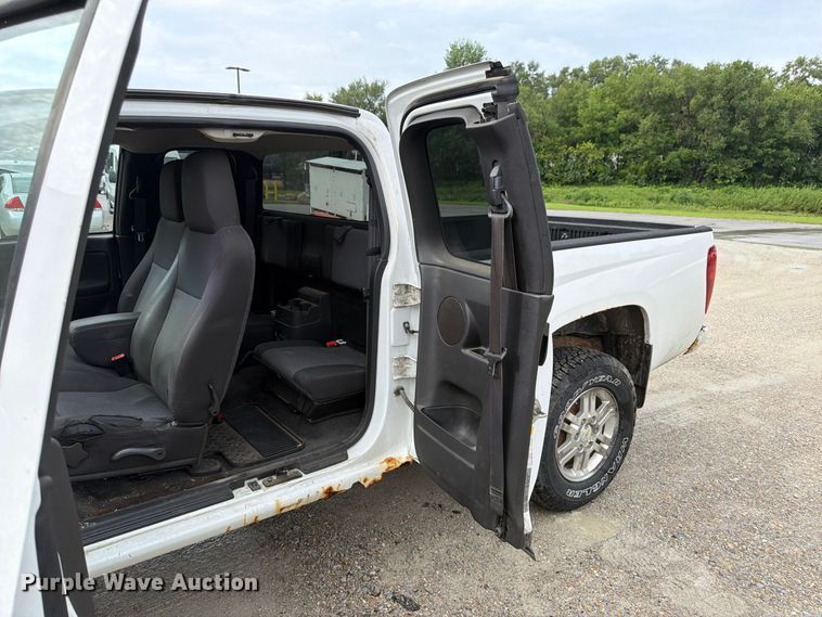 image for item FK3357 2011 Chevrolet Colorado Ext. Cab pickup truck